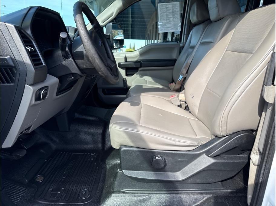 Ford F-250 SD XL SuperCab 2WD 2018