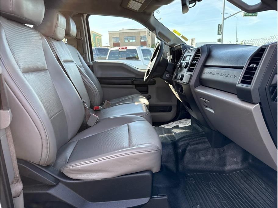 Ford F-250 SD XL SuperCab 2WD 2018