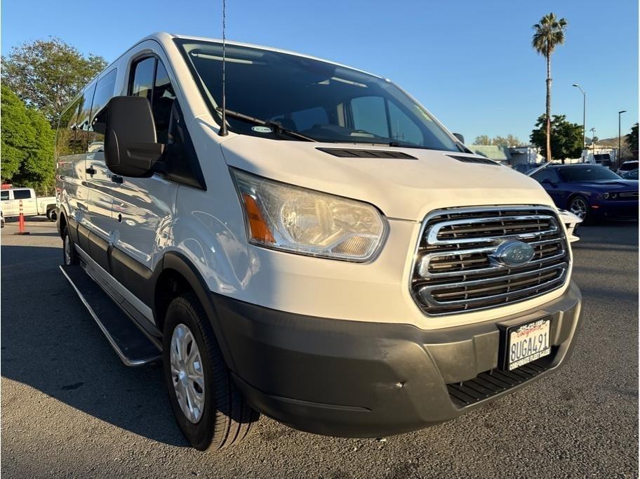 Ford Transit 350 Wagon Low Roof XLT 60/40 Pass. 148-in. WB 2017