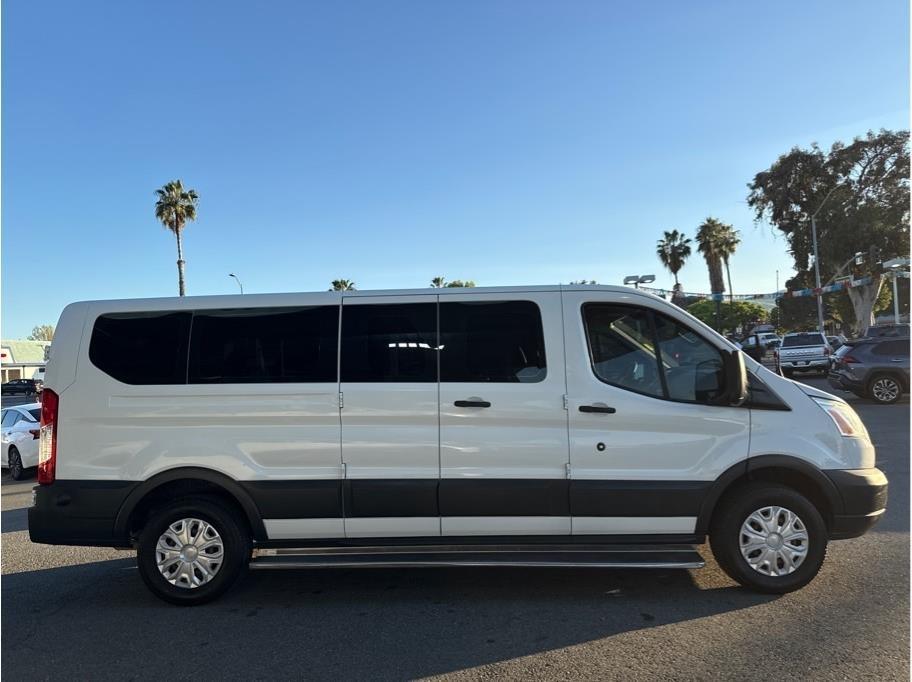 Ford Transit 350 Wagon Low Roof XLT 60/40 Pass. 148-in. WB 2017