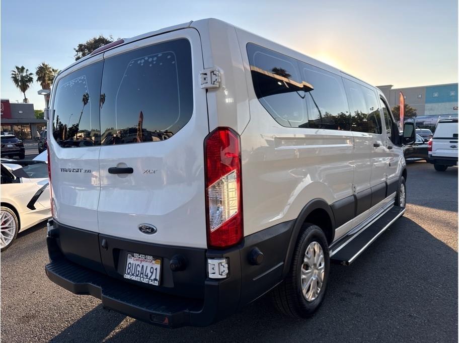 Ford Transit 350 Wagon Low Roof XLT 60/40 Pass. 148-in. WB 2017