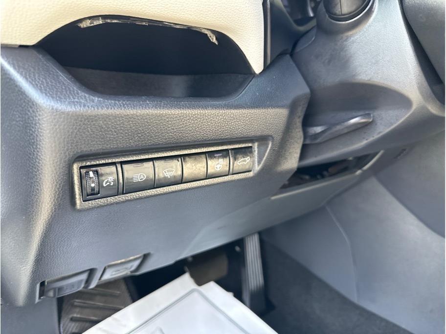 Toyota RAV4 XLE Premium 2021