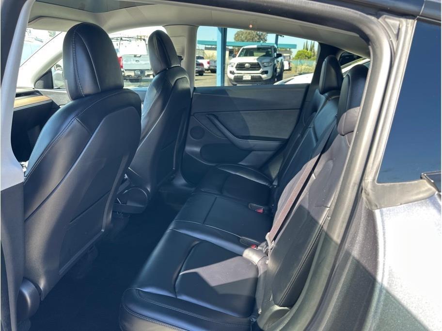 Tesla Model Y Long Range 2021