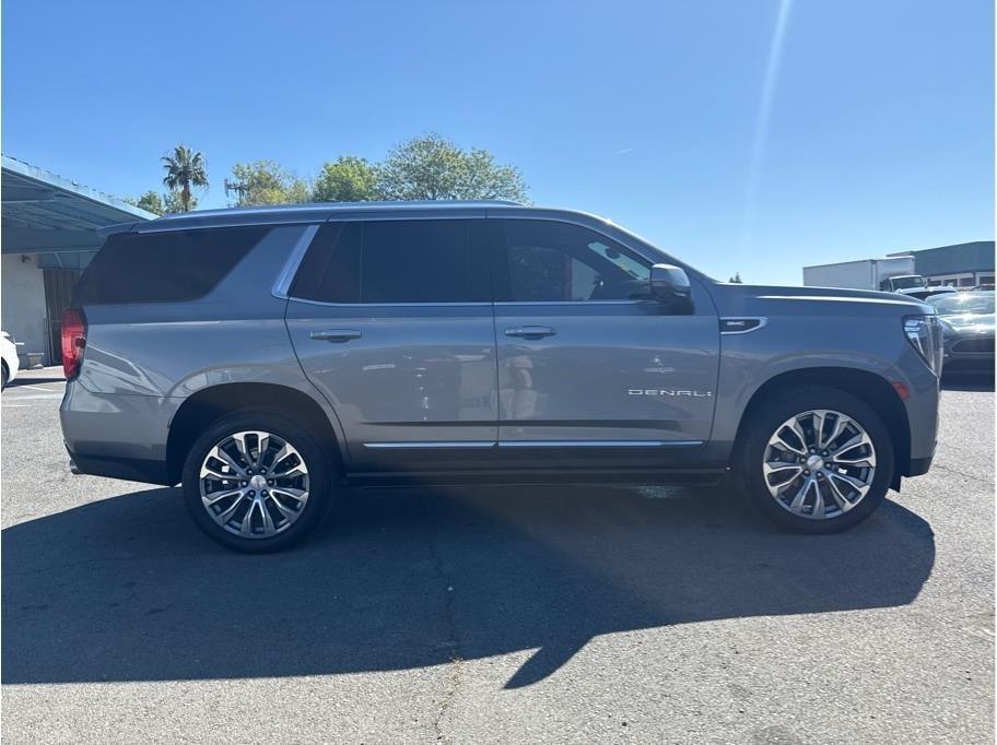 GMC Yukon Denali 4WD 2021