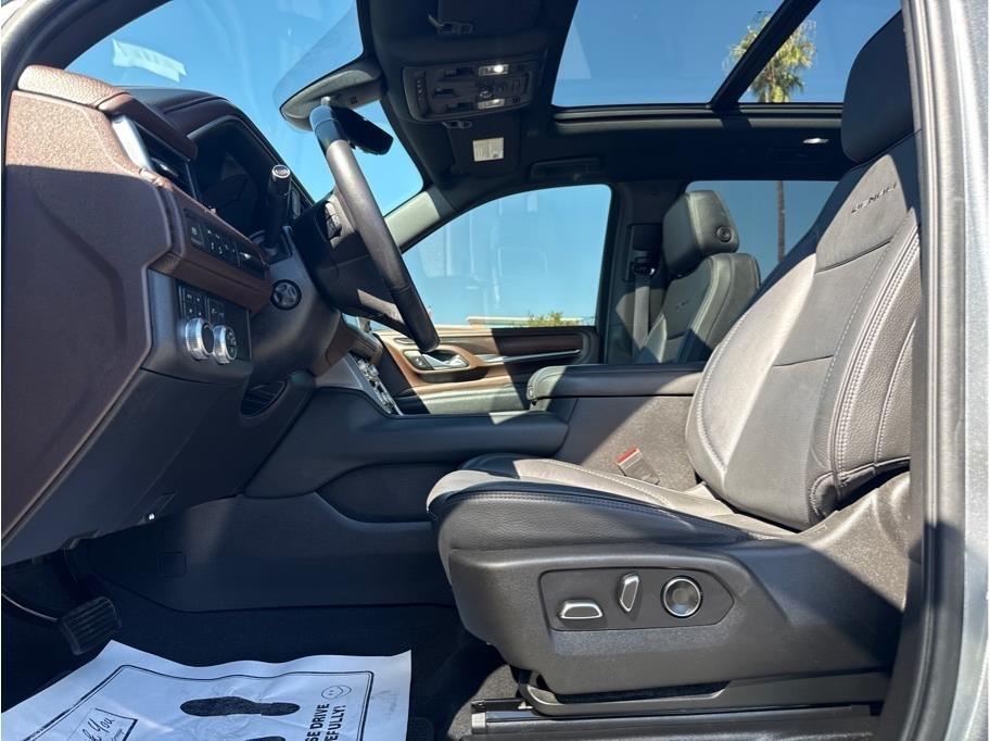 GMC Yukon Denali 4WD 2021