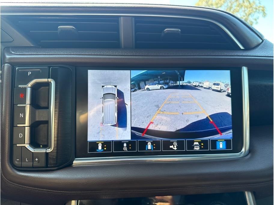 GMC Yukon Denali 4WD 2021