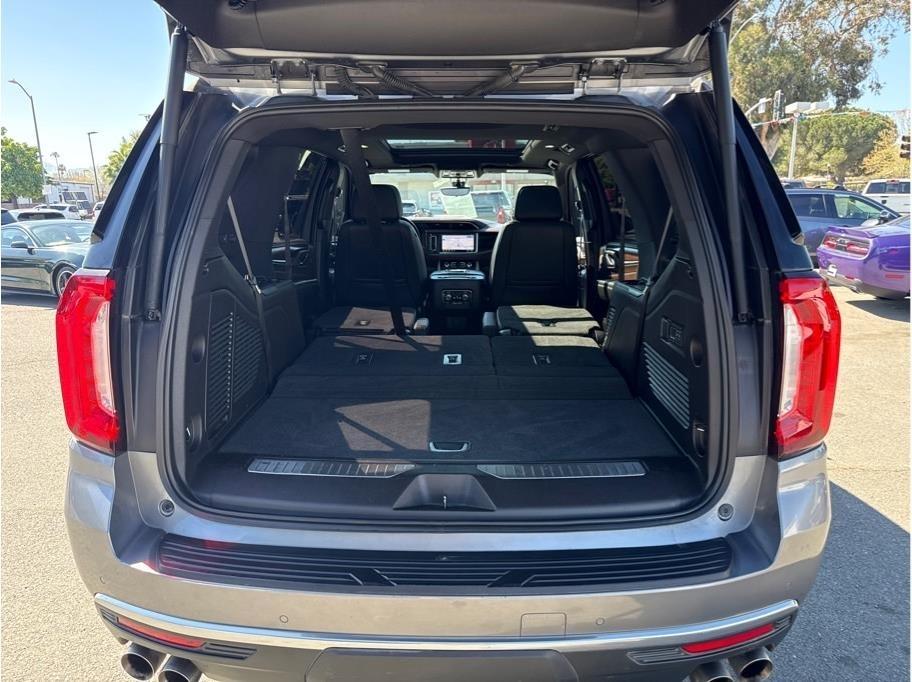 GMC Yukon Denali 4WD 2021