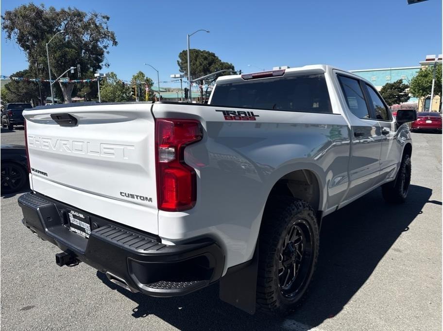 Chevrolet Silverado 1500 Custom Trail Boss Crew Cab Long Box 4WD 2019