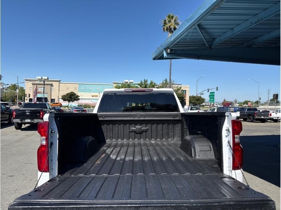 Chevrolet Silverado 1500 Custom Trail Boss Crew Cab Long Box 4WD 2019