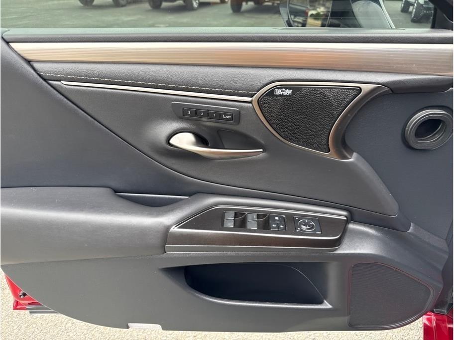 Lexus ES 350 F SPORT 2019