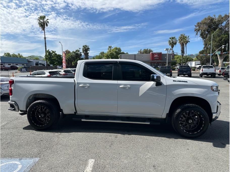 Chevrolet Silverado 1500 LT Crew Cab 4WD 2020