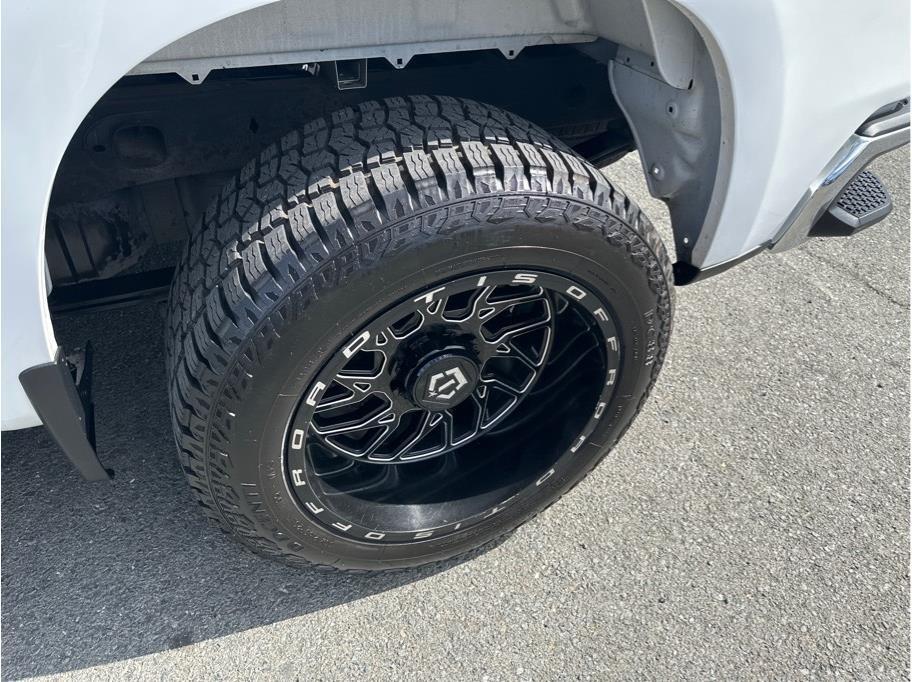 Chevrolet Silverado 1500 LT Crew Cab 4WD 2020