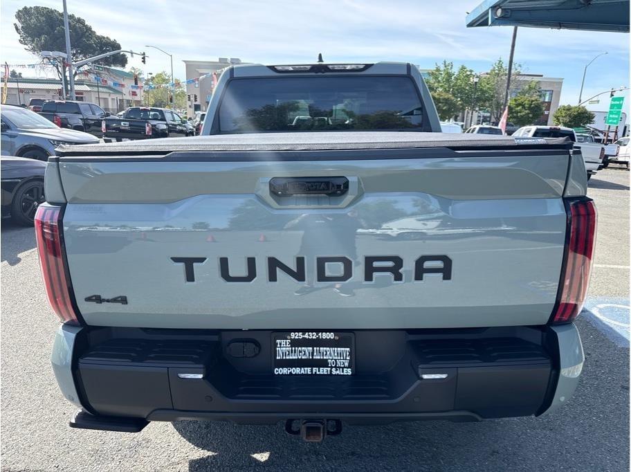 Toyota Tundra Limited CrewMax 4WD 2024