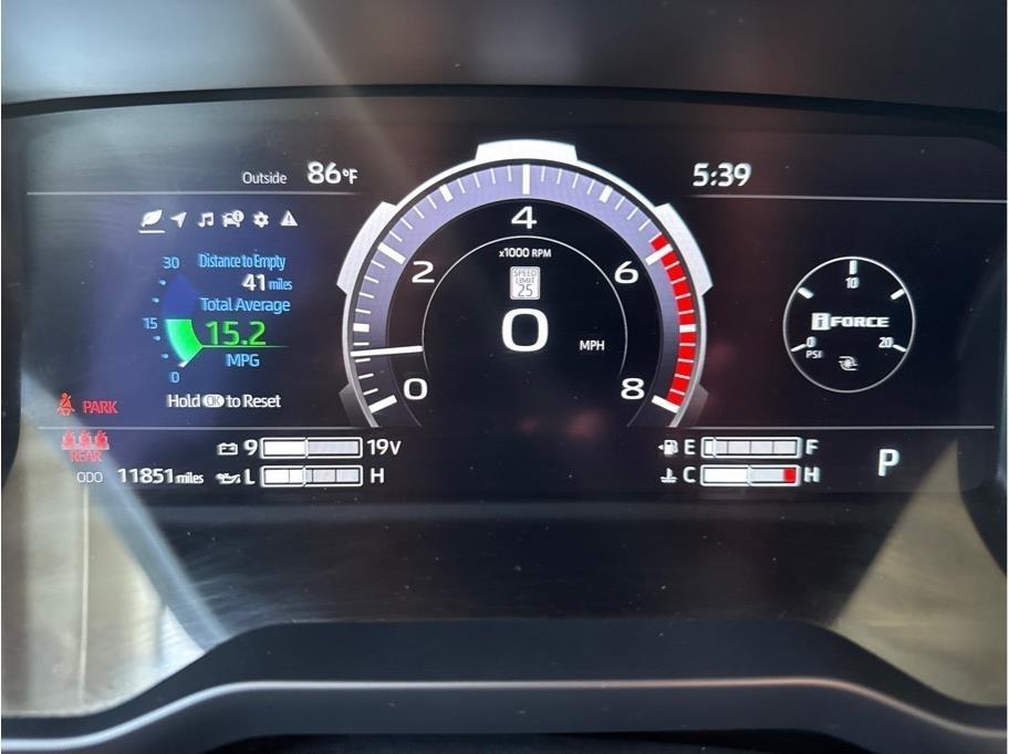 Toyota Tundra Limited CrewMax 4WD 2024