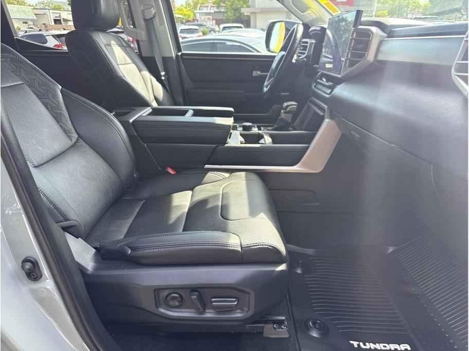 Toyota Tundra Limited CrewMax 4WD 2024