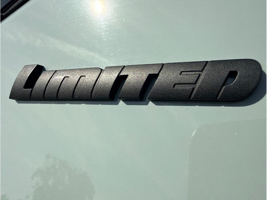 Toyota Tundra Limited CrewMax 4WD 2024