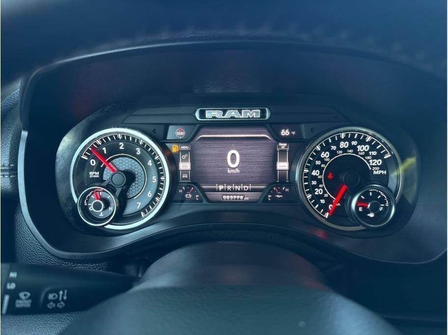 RAM 1500 Laramie Crew Cab SWB 4WD 2020