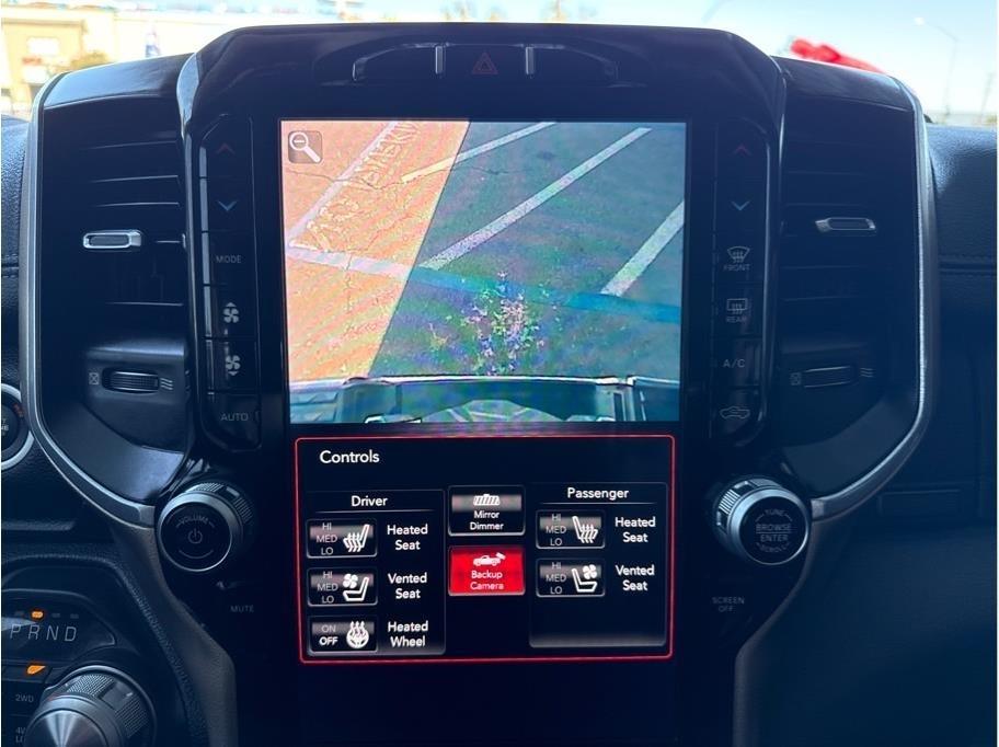 RAM 1500 Laramie Crew Cab SWB 4WD 2020