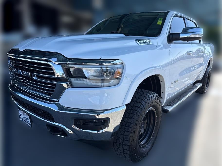 RAM 1500 Laramie Crew Cab SWB 4WD 2020