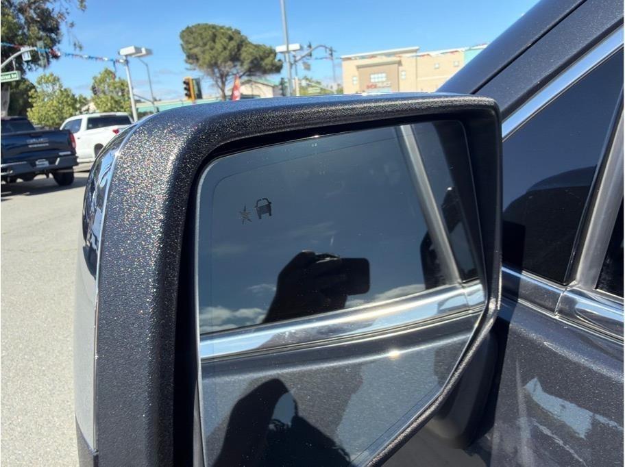 GMC Sierra 1500 Denali Crew Cab 4WD 2020