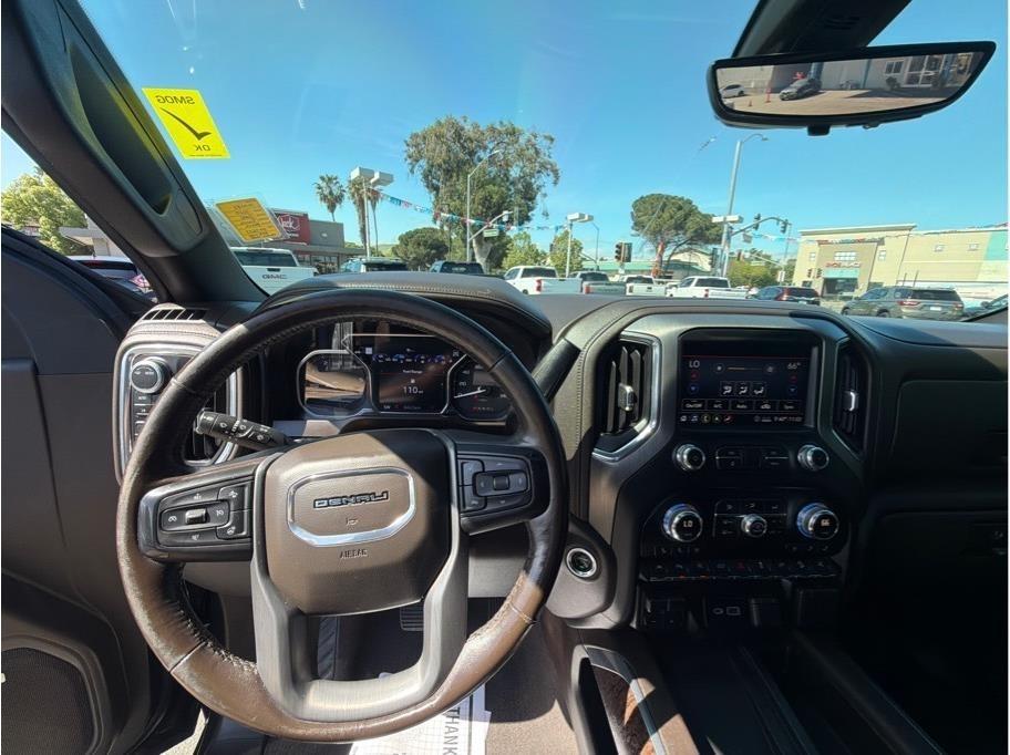 GMC Sierra 1500 Denali Crew Cab 4WD 2020