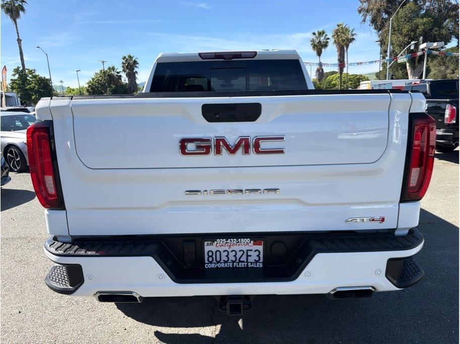 GMC Sierra 1500 AT4 Crew Cab Long Box 4WD 2021