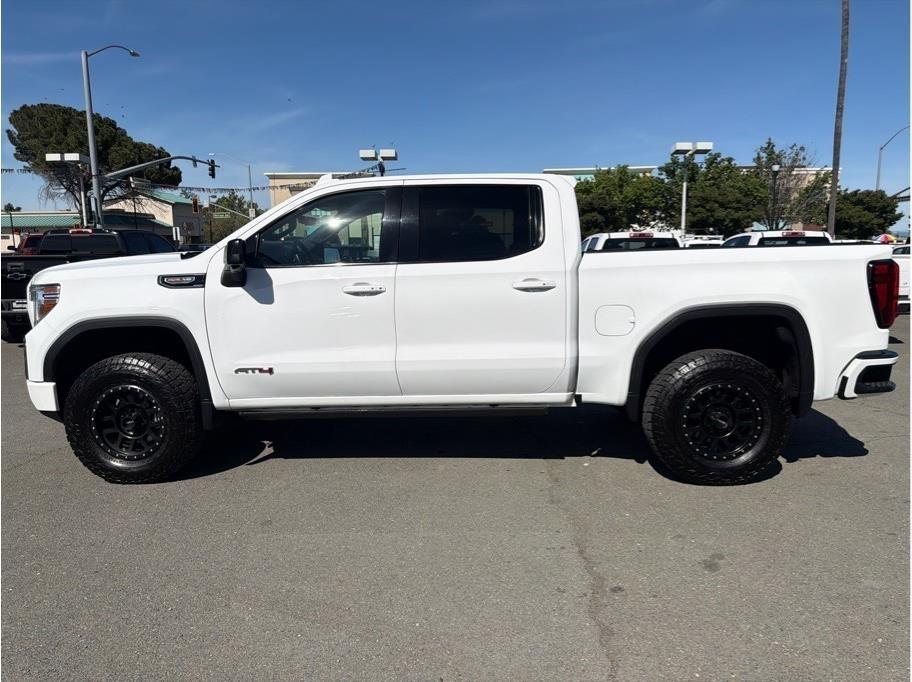 GMC Sierra 1500 AT4 Crew Cab Long Box 4WD 2021