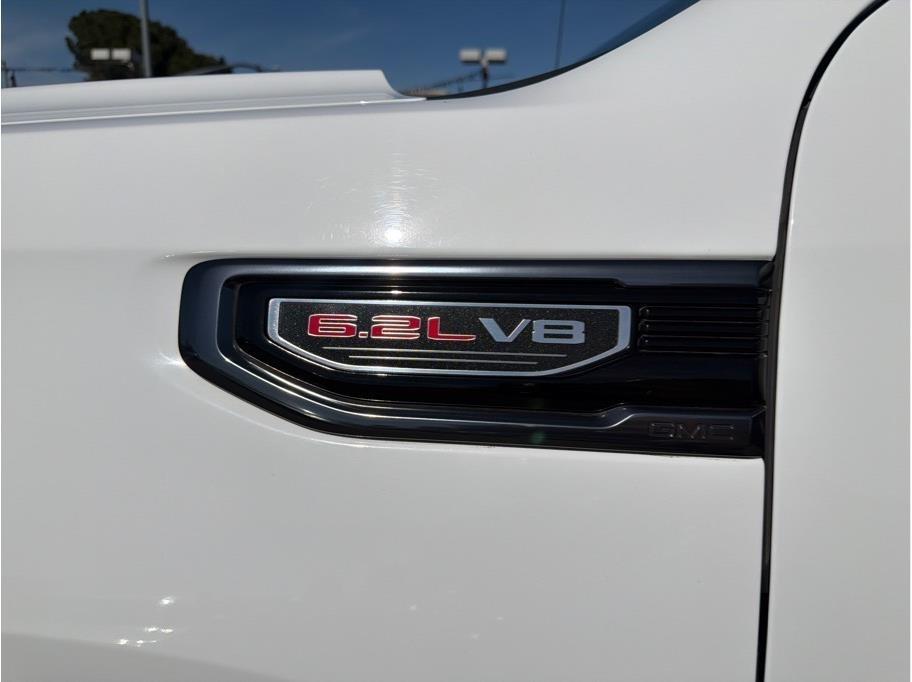 GMC Sierra 1500 AT4 Crew Cab Long Box 4WD 2021