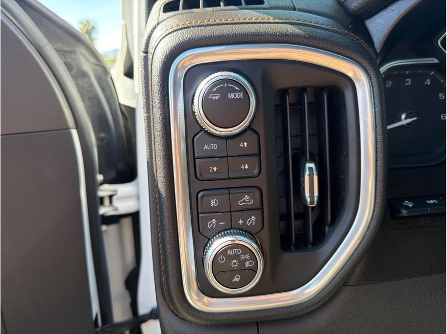 GMC Sierra 1500 AT4 Crew Cab Long Box 4WD 2021