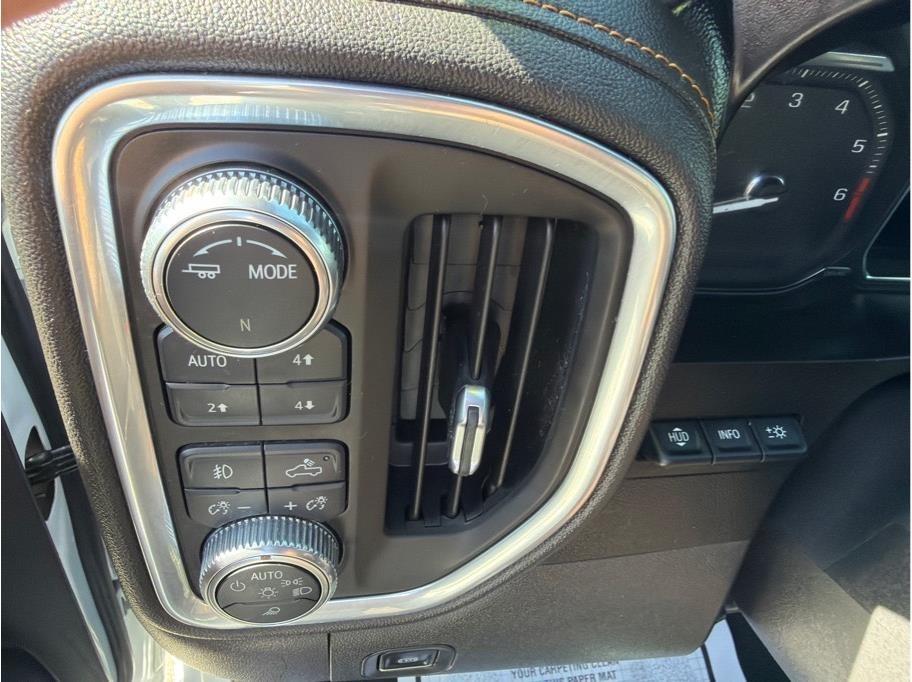 GMC Sierra 1500 AT4 Crew Cab Long Box 4WD 2021