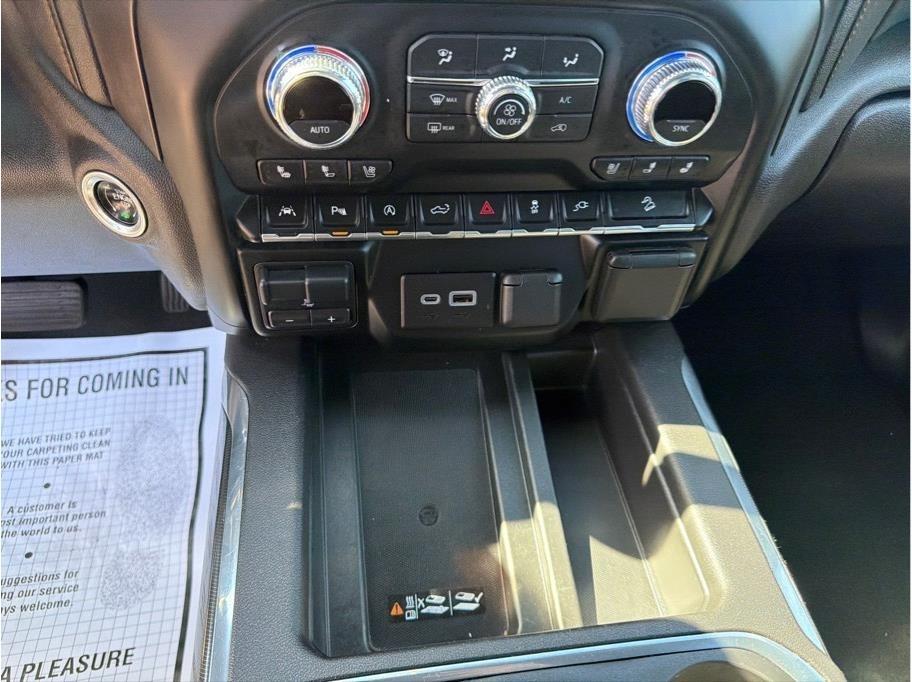 GMC Sierra 1500 AT4 Crew Cab Long Box 4WD 2021