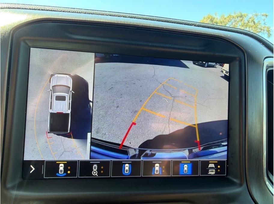 GMC Sierra 1500 AT4 Crew Cab Long Box 4WD 2021