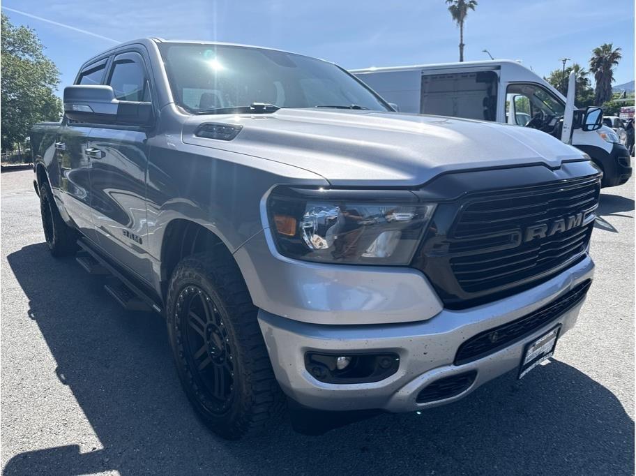RAM 1500 Big Horn Crew Cab SWB 4WD 2020