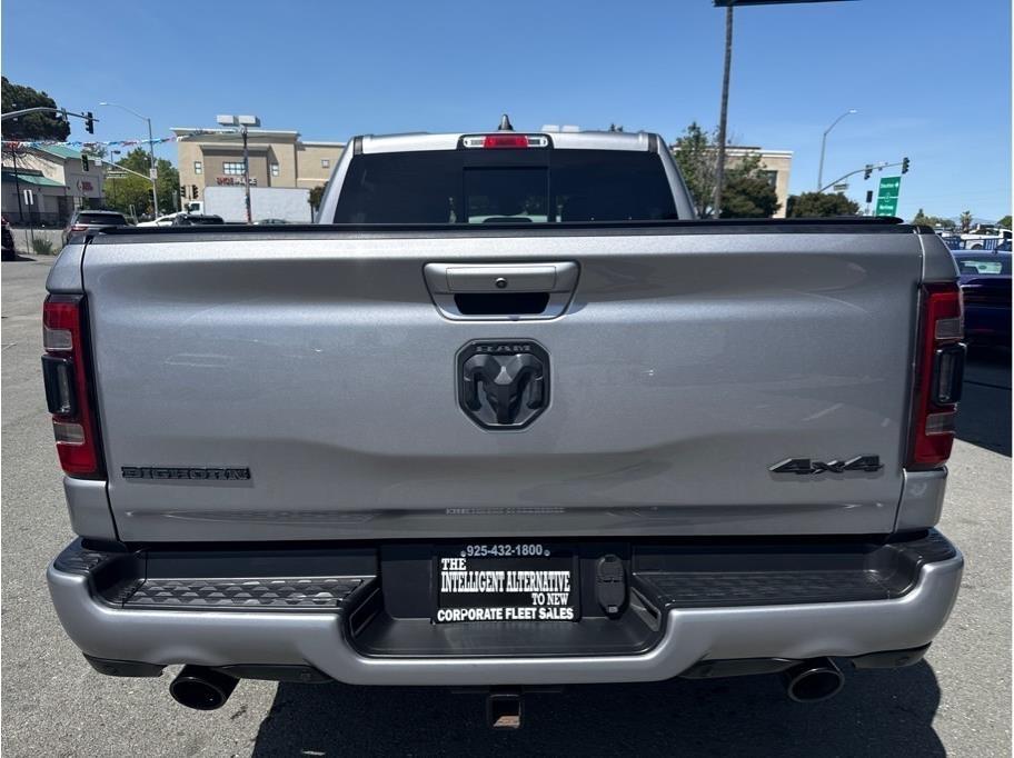 RAM 1500 Big Horn Crew Cab SWB 4WD 2020