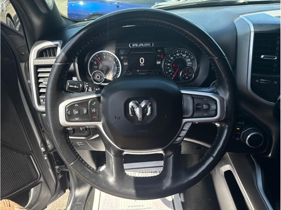 RAM 1500 Big Horn Crew Cab SWB 4WD 2020