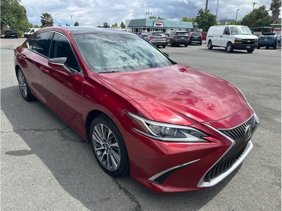 Lexus ES 350 Base 2019