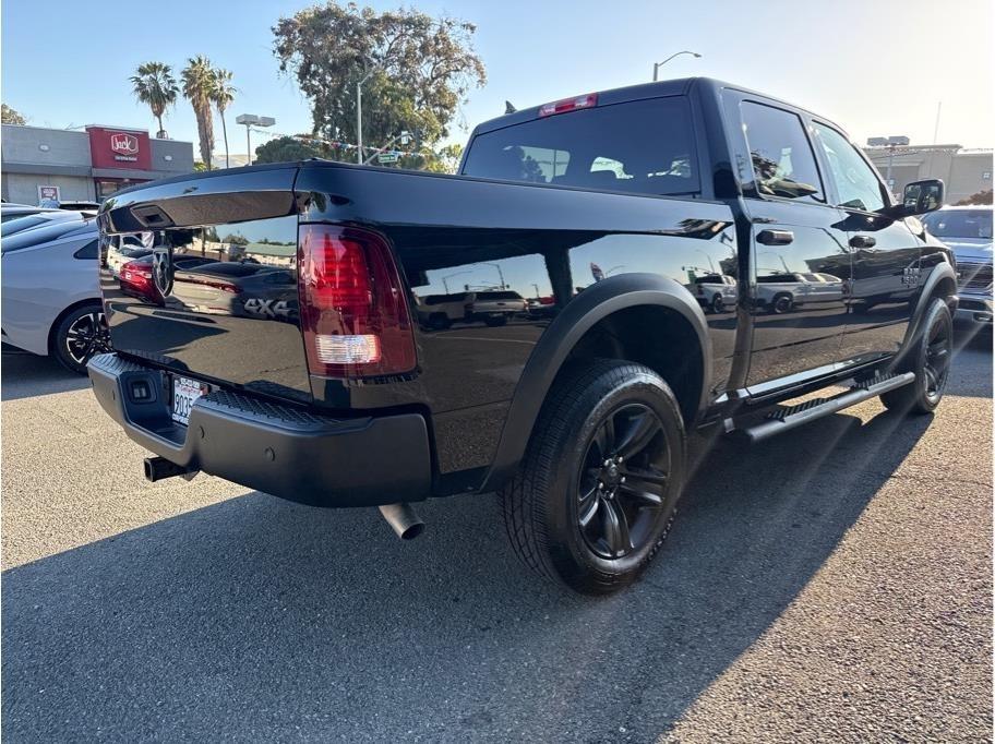 RAM 1500 Classic Tradesman Crew Cab SWB 4WD 2022