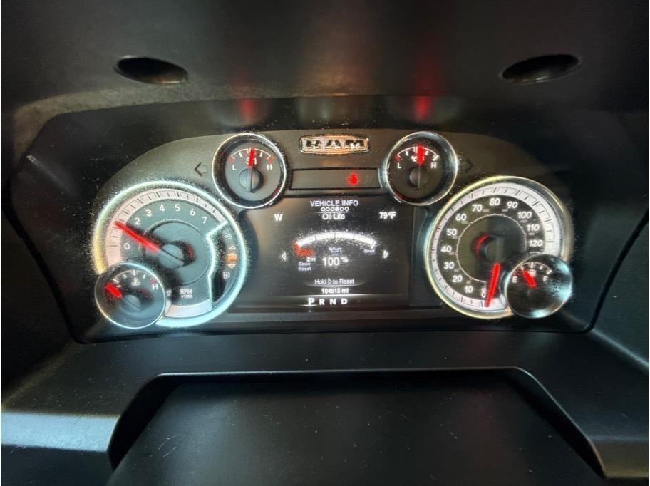 RAM 1500 Classic Tradesman Crew Cab SWB 4WD 2022
