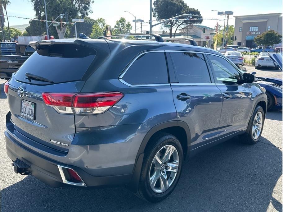 Toyota Highlander Limited AWD V6 2018
