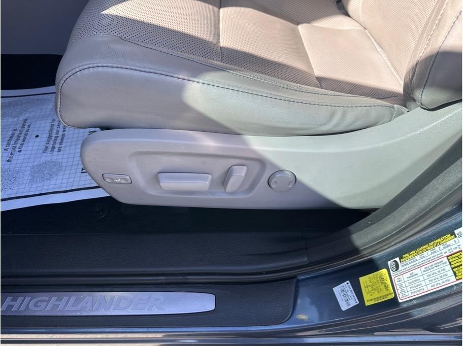 Toyota Highlander Limited AWD V6 2018