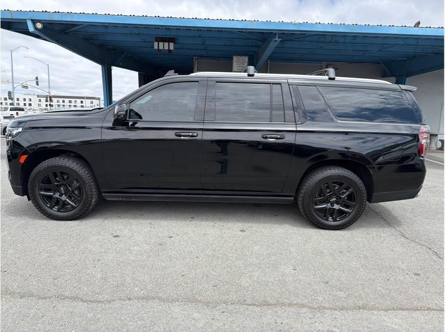 Chevrolet Suburban High Country 4WD 2021