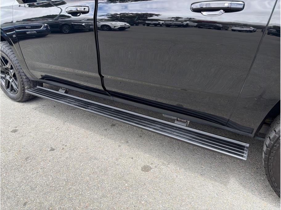 Chevrolet Suburban High Country 4WD 2021