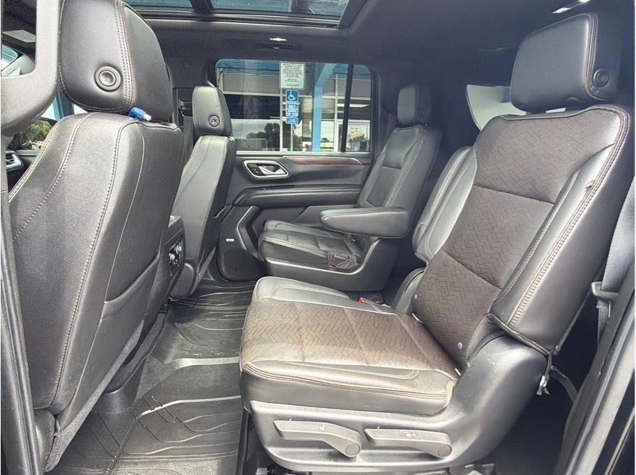Chevrolet Suburban High Country 4WD 2021