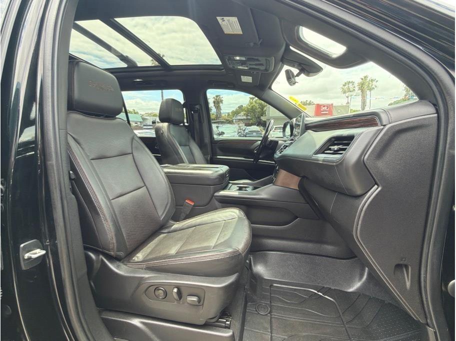 Chevrolet Suburban High Country 4WD 2021
