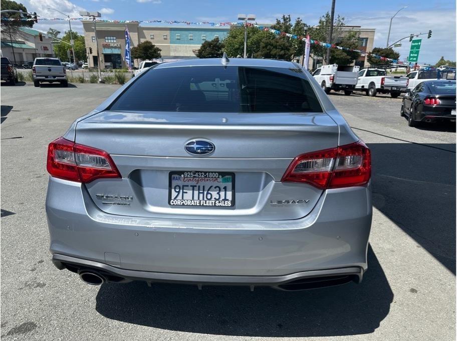 Subaru Legacy 2.5i Limited 2019
