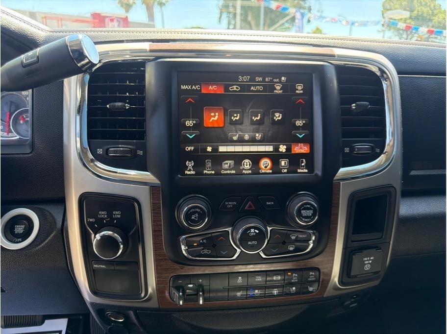 RAM 2500 Laramie Crew Cab SWB 4WD 2017
