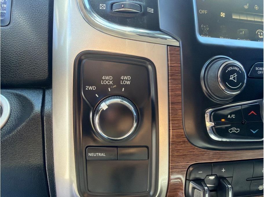 RAM 2500 Laramie Crew Cab SWB 4WD 2017