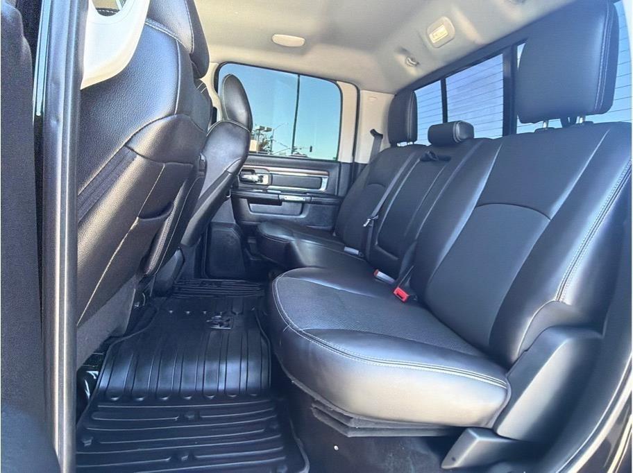 RAM 2500 Laramie Crew Cab SWB 4WD 2017