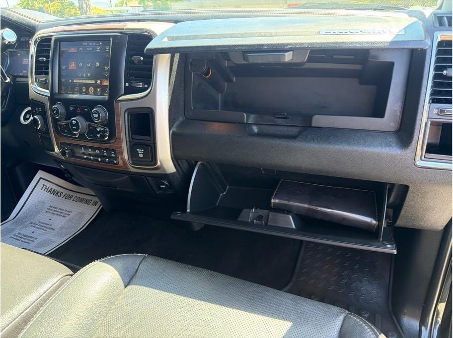 RAM 2500 Laramie Crew Cab SWB 4WD 2017