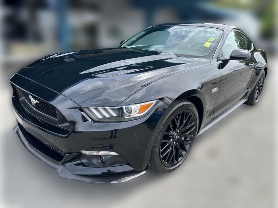 Ford Mustang GT Premium Coupe 2017